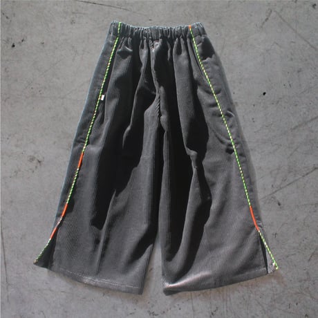 〈San Francisco + CHARCOAL GRAY〉Corduroy Wide Pants  100