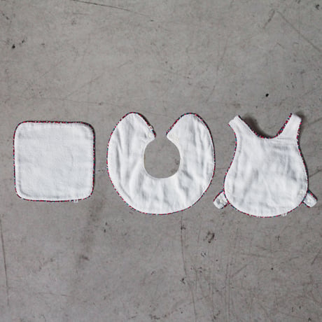 Berlin  Towel & Bib SET