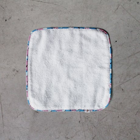 Berlin  Towel & Bib SET