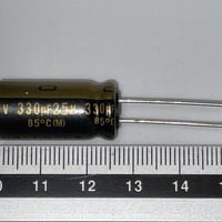 オーディオ用ハイグレードアルミ電解コンデンサ KZシリーズ UKZ1E331MHM （ニチコン）