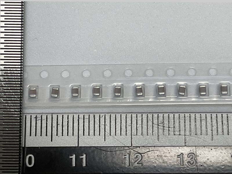 車載用面実装 積層セラミックコンデンサ 0.1uF 250V 車載用面実装 積層セラミックコンデンサ 0.1uF 250V
