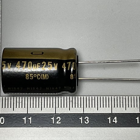 オーディオ用ハイグレードアルミ電解コンデンサ KZシリーズ UKZ1E471MHM （ニチコン）