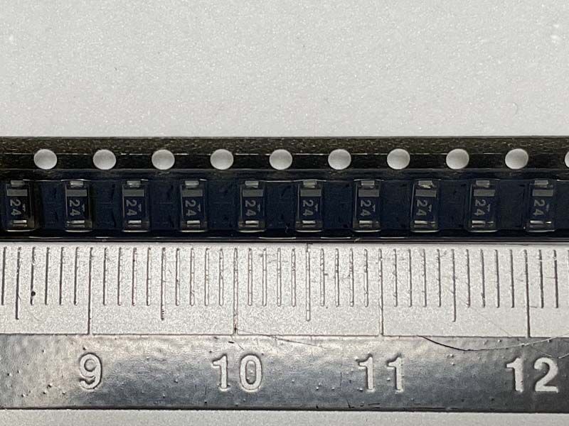 面実装整流ダイオード RR264M-400 (10個) ローム(Rohm 面実装整流ダイオード RR264M-400 (10個) ローム(Rohm