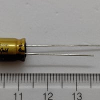 オーディオ用電解コンデンサ 100μF 25V 85℃ ±20% UFG1E101MPM (1個) (ニチコン)