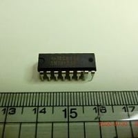 DIP デュアル、再トリガ可能、モノステーブル・マルチバイブレータ SN74123N テキサスインスツルメンツ（T.I.）