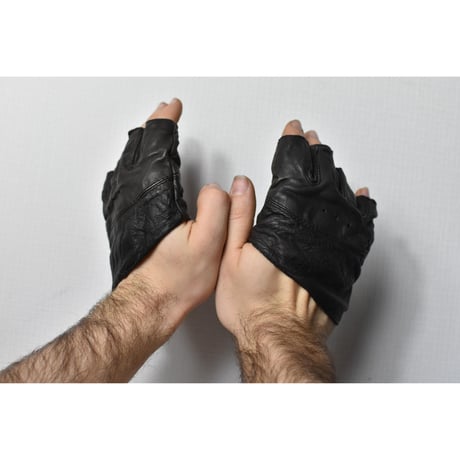 Julius SS09 Leather Cutoff Gloves - 257ACU18