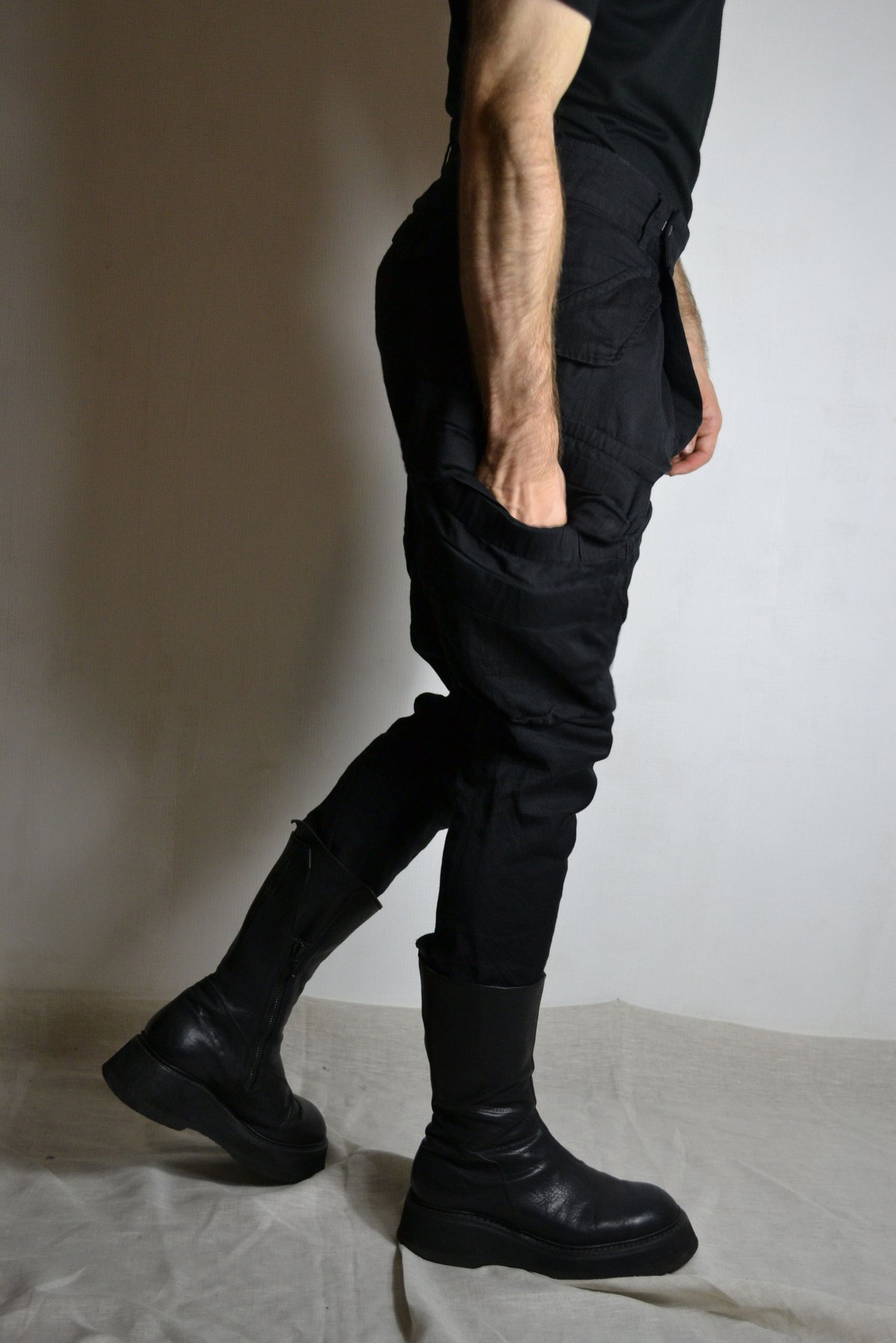 _julius SS13 [ vandalism; ] size1 サルエル Julius_7 SS13 “vandalism:” Distressed Lambskin Leather