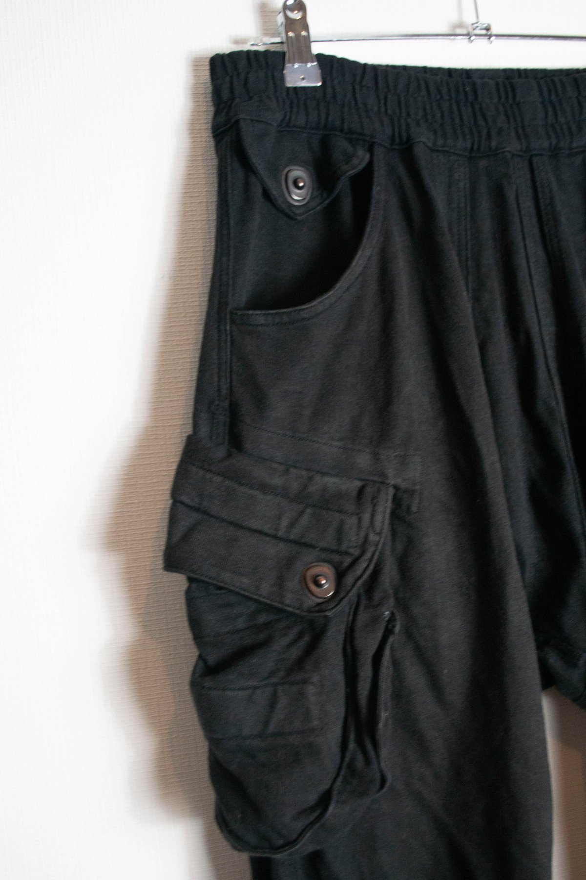 Julius Pre-AW10 Neurbanvolker Gasmask Cropped P