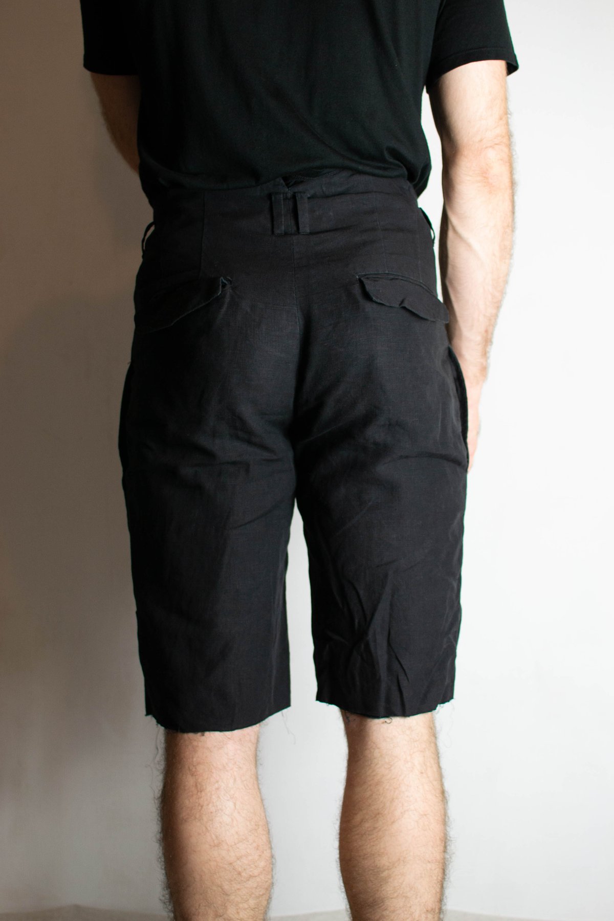 The Viridi-Anne Linen Shorts - VI-982-04 | Kara