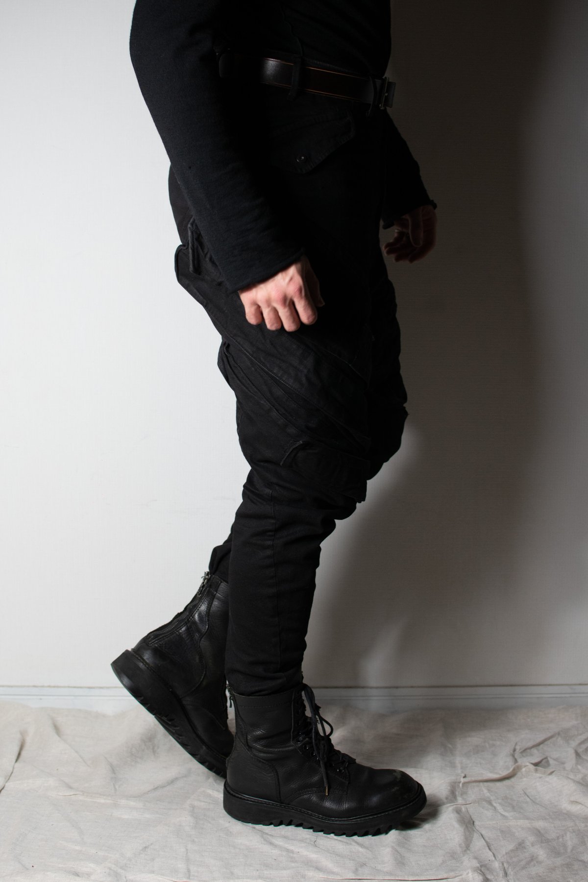 Julius SS16 Sefiroth Gasmask Pants - 537PAM39 |