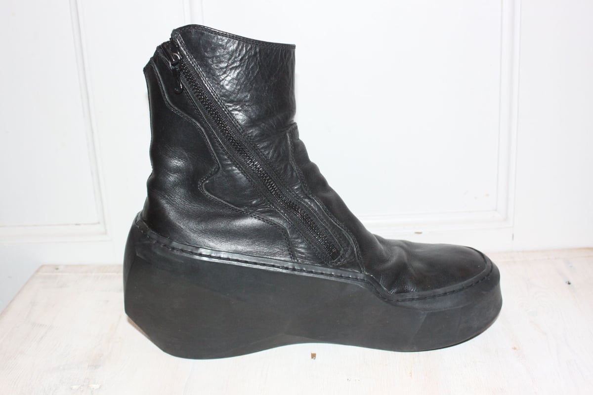 Julius AW15 Polygon Sneakers - 517FWM5-B | Kara