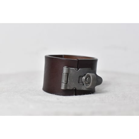 Julius SS05 Lock Bangle - 107AC2