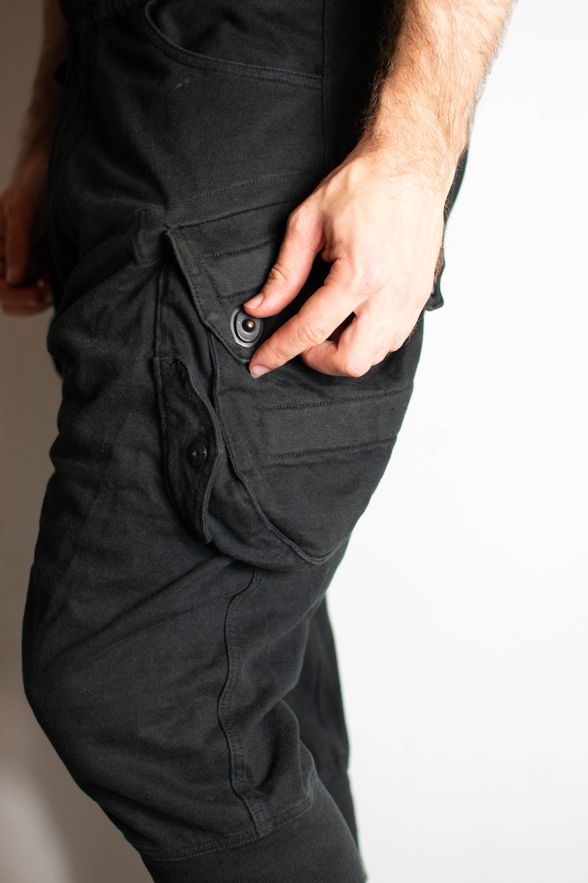 Julius Pre-AW10 Neurbanvolker Gasmask Cropped P