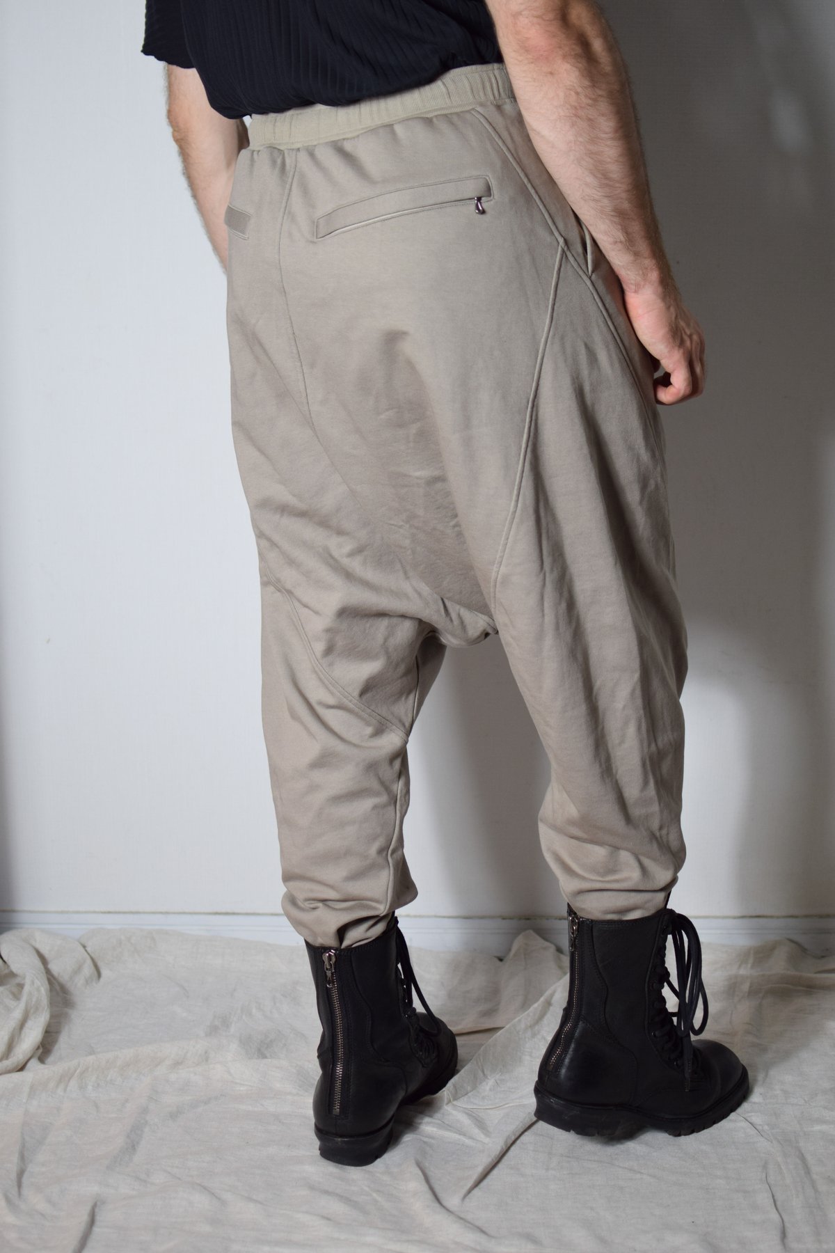 パンツ julius SS2022 Collection [ obscure; ] fit=scale-down,w=1200