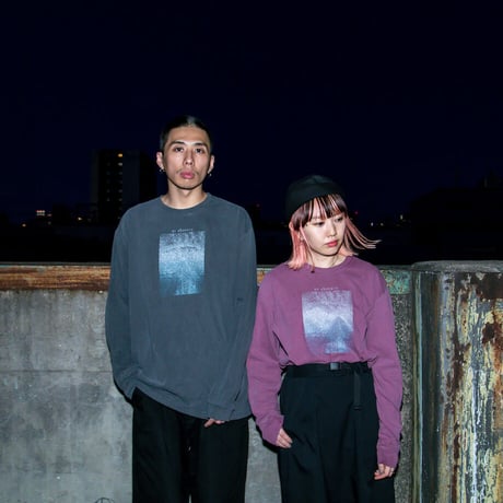 Long sleeve -or absence- purple