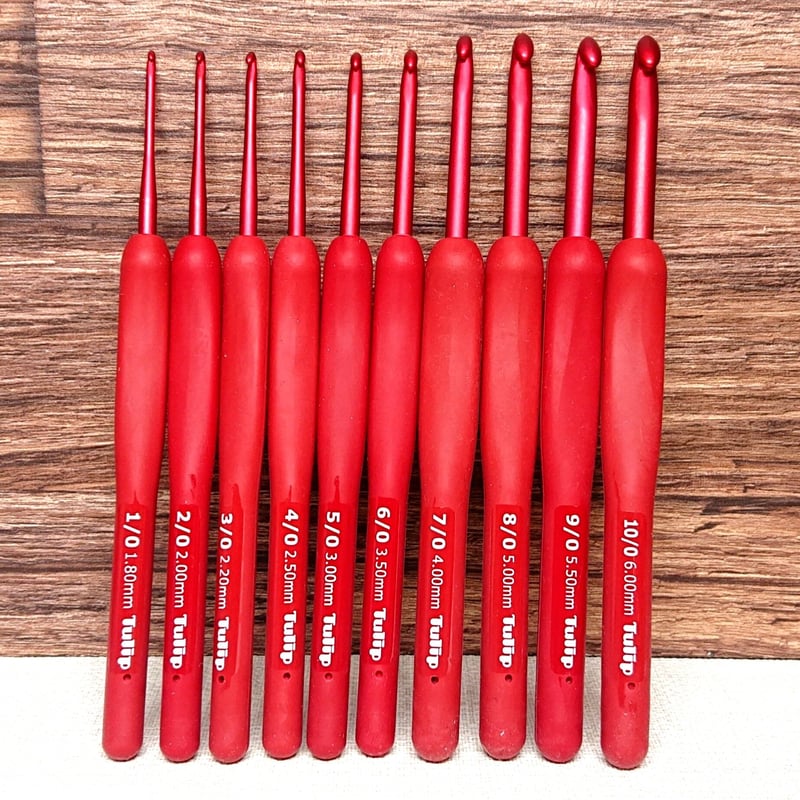 🌷Tulip🌷 エティモ レッド クッショングリップ付きかぎ針 | ぶたの