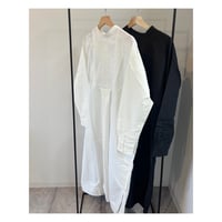 オープンバックシャツワンピース