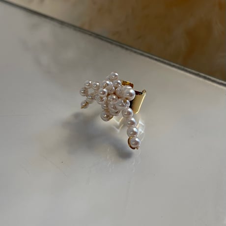 2403EC011 / Irregular pearl Ear Cuff（Gold）