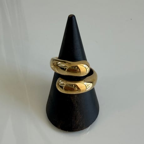 2604RG0779 / Twist drop ring（Gold）