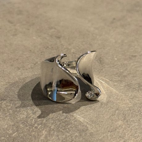 2503RG0586 / S line design ring（Silver）
