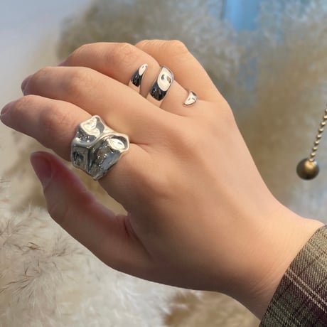 2405RG0465 / Twine around design ring（Gold）