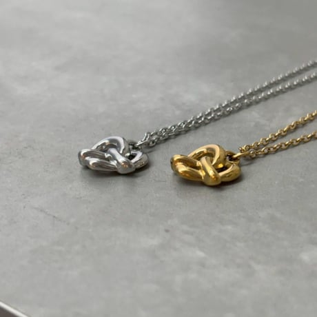 2605NC0389 / Pretzel motif Necklace（Gold）