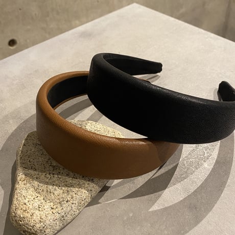 2302HA0014 / Fake leather headband （Brown)