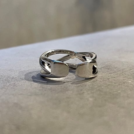 2506RG0641 / Wave cross line ring（Silver）