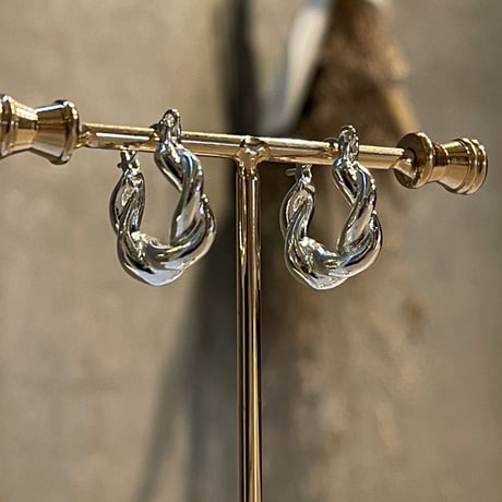 2505PR0785 / Twist hoop mini pierce（Silver）