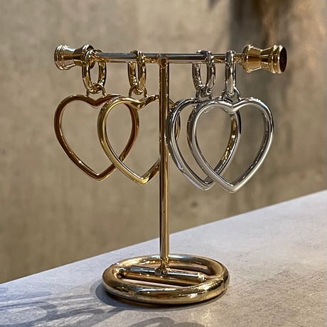 2502PR0747 / Heart motif hoop Pierce（Gold）