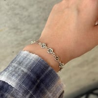 2505BR0085 / Daisy flower motif bracelet（silver）