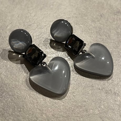 2410PR0728 / Heart crystal pierce（Gray）