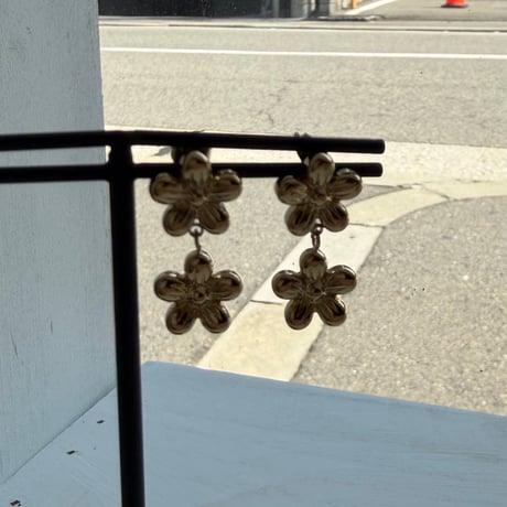 2603PR0840 / Flower connect pierce（Gold）
