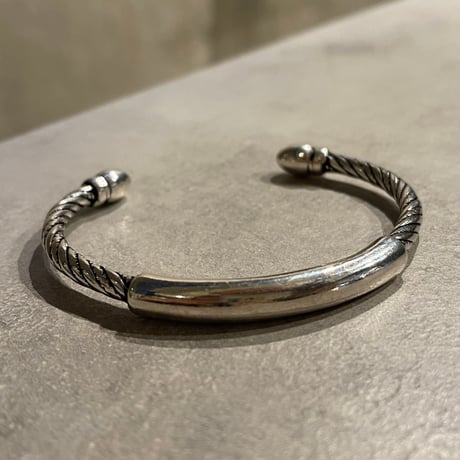 2504BR0075 / Twist vintage bangle（Silver）