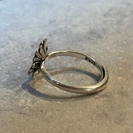 2505RG0635 / One piece flower  ring（Silver／Yellow）