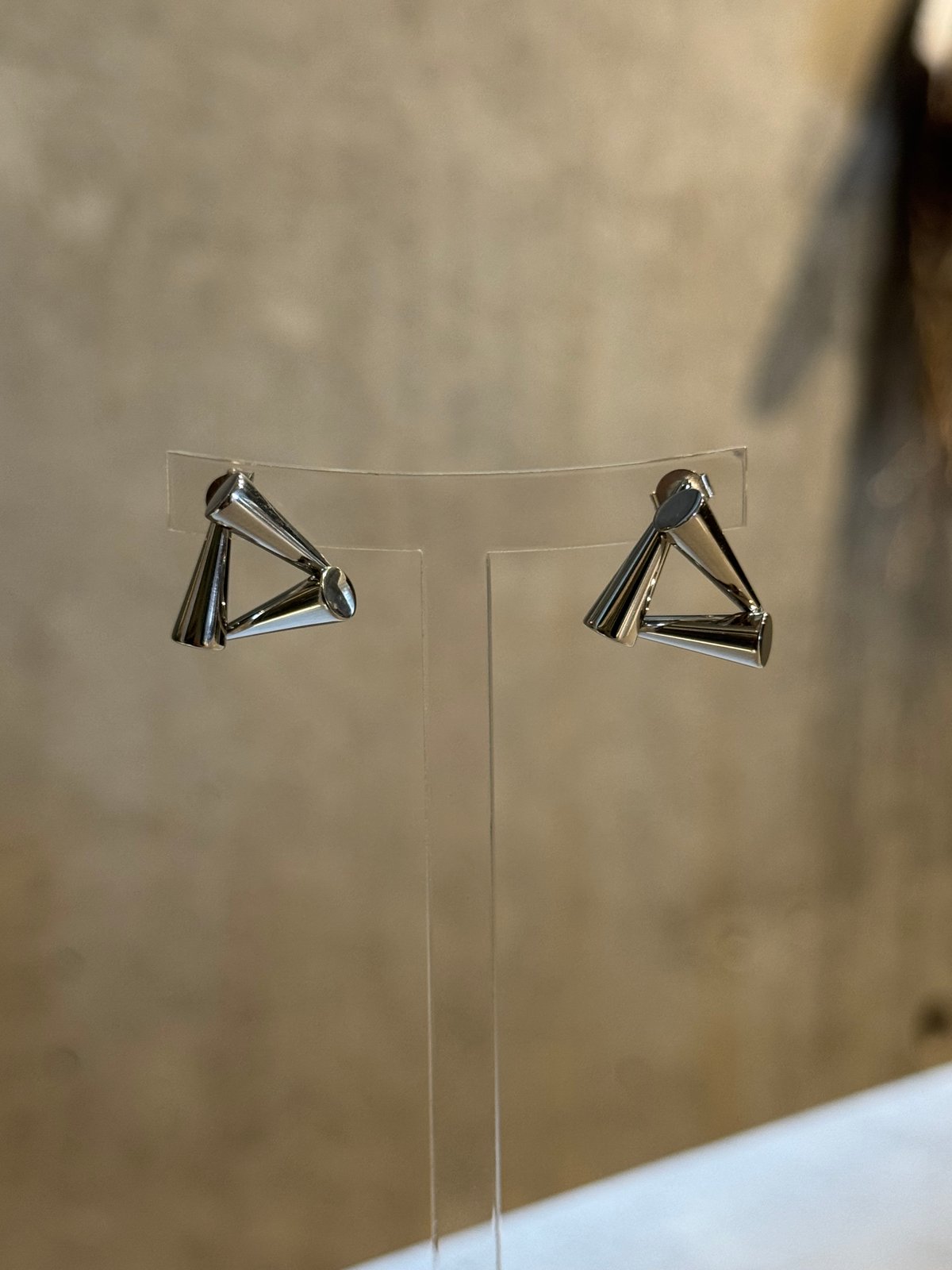 2508PR0798 / drop triangle pierce（Silver） | Ca