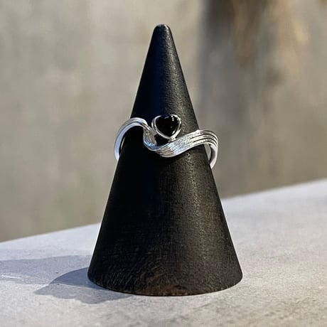 2503RG0583 / Mini Black Heart design ring（Silver）