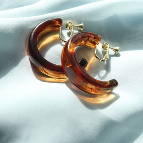 Acrylic Ear Hoop Clips L Earrings（Marble Brown） /  2102_ER041