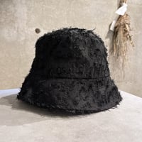 2403HWHW0029 / feather Bucket hat（Black）