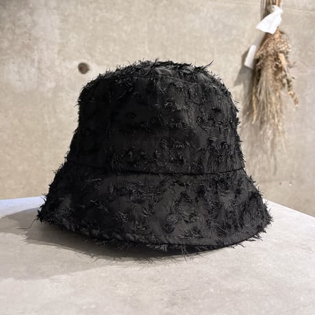 2403HWHW0029 / feather Bucket hat（Black）