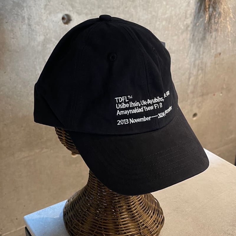 KF251114AST(S) / Text Embroidery Cap（Black） | C
