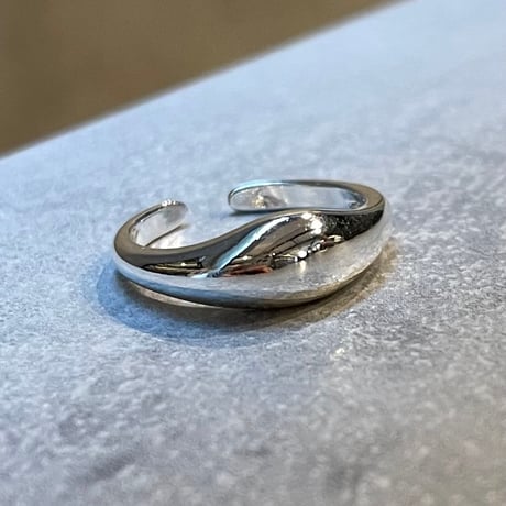 2506RG0646 / Simple wave ring（Silver）