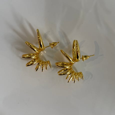 2311PR0614 / Irregular curve Pierce（Gold）