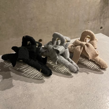2412HA0055 / Knit ribbon Hair Clip （Beige)