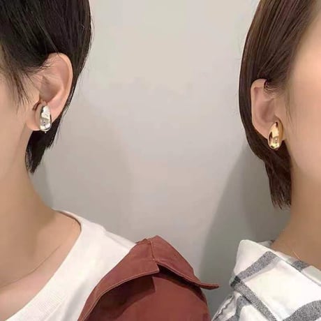 Distortion  Water  Drop  Glossy  Earcuff （Gold） / EC044