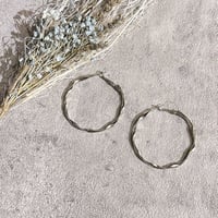 Simple twist hoop pierce（Silver/M）/ 2202_PR0443