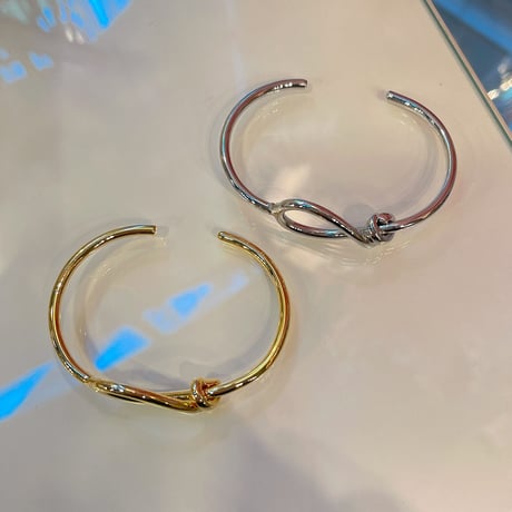 2402BR0025 / Wind Design Bangle  （Silver）