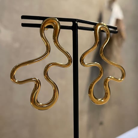 2507PR0794 / Nuance shape pierce（Gold）