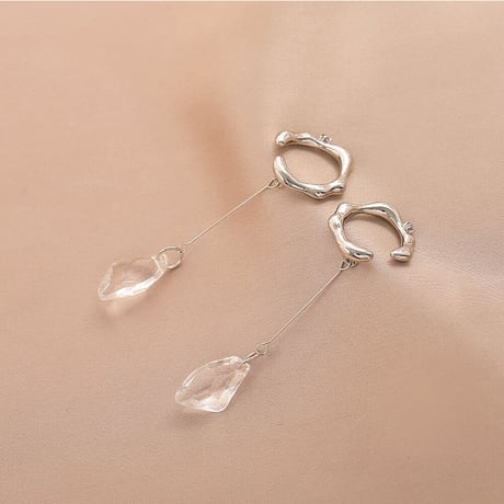 Geometric Acrylic clear stone Bone Earcuff （Silver） / EC050