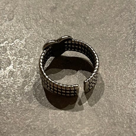 2410RG0530 / Triple line heart motif ring（Silver）